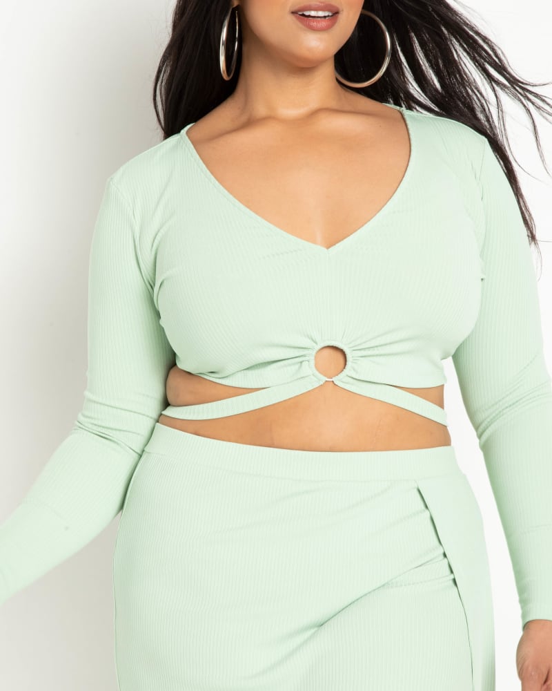 Front of a model wearing a size 14|16 Chloe Cropped Top With Ring Detail in Smoke Green by ELOQUII. | dia_product_style_image_id:215361